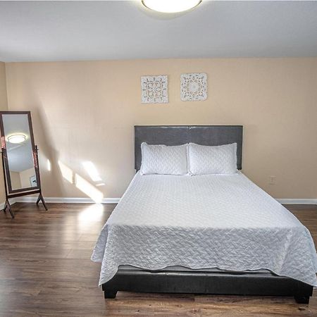 Houston St Guest House Near Downtown/Military Base サンアントニオ エクステリア 写真